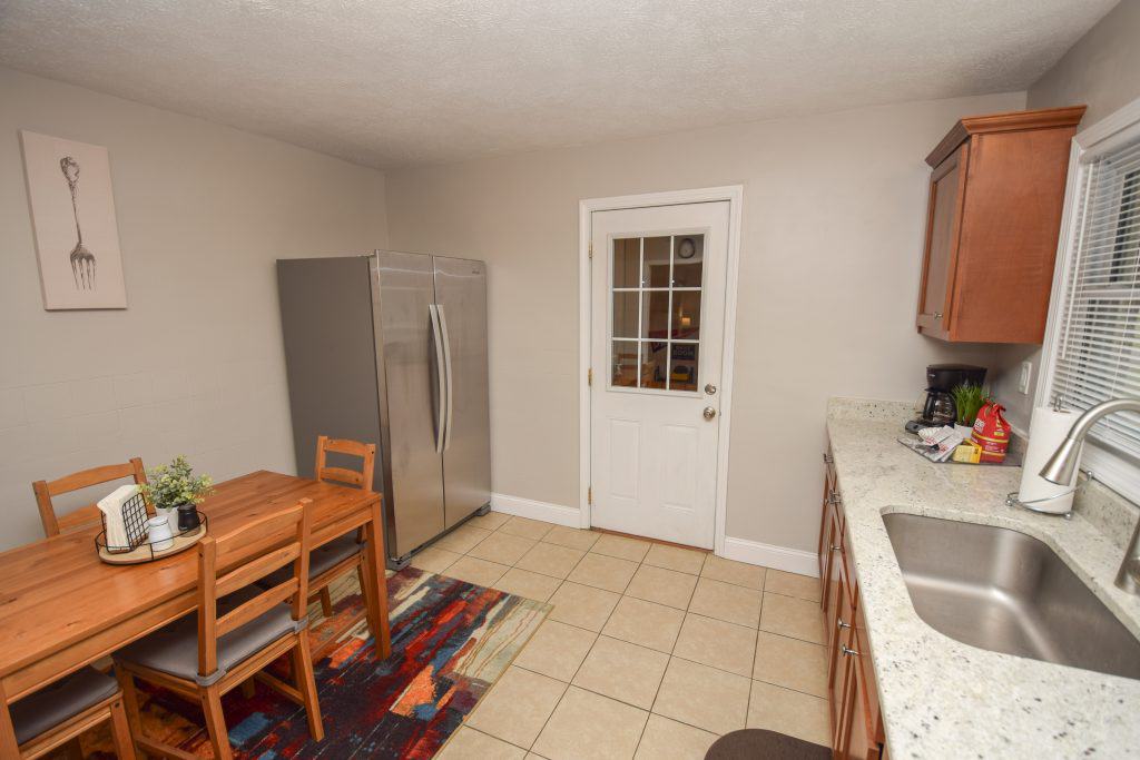 Kitchen / Dining
